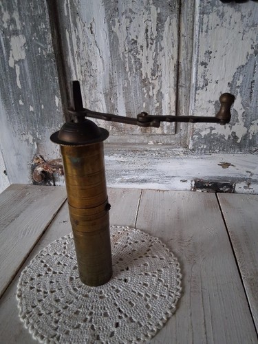 Antike alte gewürzmühle - antike,,