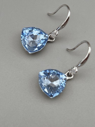 Trillion form swarovski - trillion, swarovski®