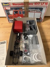Revell 7640 Mercedes Benz 1017 LF16 Feuerwehr mit LED und Blaulicht ANGEFANGEN