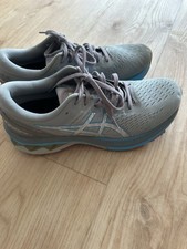 ASICS Gel Kayano Größe 42 5 Damen Laufschuhe Sehr Gut Zustand