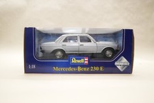 Revell Mercedes-Benz 230E (W123) – 1:18 – Silver Light Blue – Sammlermodell