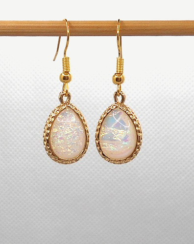 Simulierte opal tropfen - simulierte,