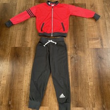 Adidas Jogginganzug Gr. 140