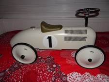 Vilac Vintage-Auto aus Metall, Rutschauto Retro, creme, neuwertig