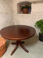 Runder Tisch zum Ausziehen+ 4