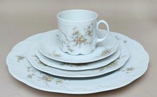 Konvolut Tasse Untertasse