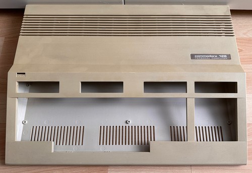 Commodore 128 gehäuse - c,