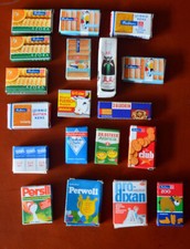 19 teiliges Kaufmannsladen Älteres Zubehör Miniatur aus Kartonagen