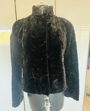 Luxuriöse Nutria-Pelzjacke