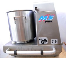 SOLIA  M5  KÜCHENMASCHINE,Gemüseschneider,Teigmaschine,Fleischwolf