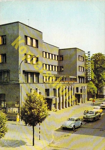 Lodz palac mlodziezy auto - palac,