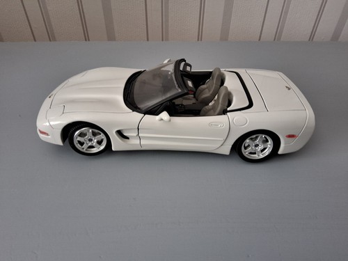 Bburago chevrolet corvette - bburago,