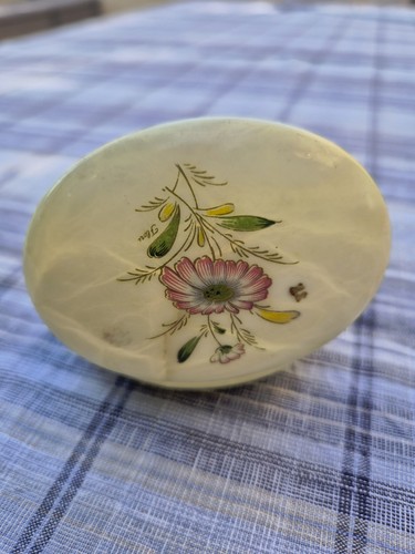 Schmuckdose aus alabaster - schmuckdose,