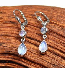 Zierliche Ohrhänger aus