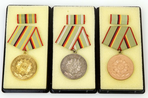Satz verdienstmedaille des - satz,