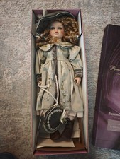 Porzellan Sammlerpuppe Adelie