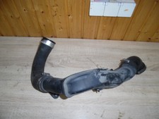 VW Passat 3C B6 2,0 TDI  Ladeluftschlauch Turbo 5N0145770 Druckrohr 