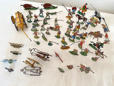 50 ANTIKE BEMALTE BLEI / ZINN  FIGUREN MINIATUREN: KRIEGSDARSTELLUNGEN