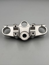 SUZUKI GABELBRÜCKE GSF 600 BANDIT STEERING STEM 51311-26E00-000 XX23323