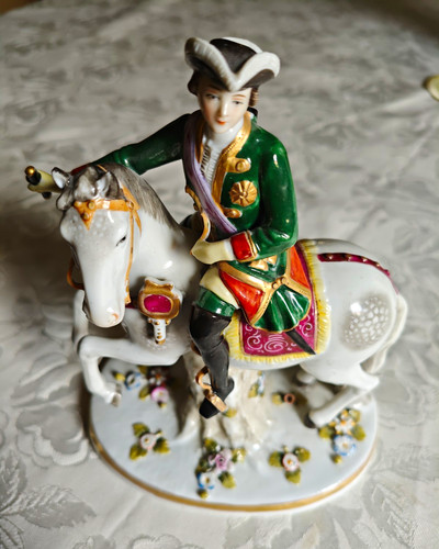 Antike porzellanfigur - antike,