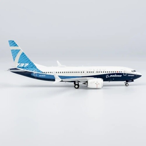 Model boeing 737 max7 house - boeing, 737-max7