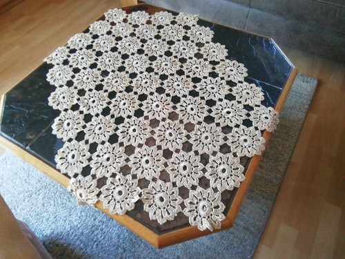 Antikes tischdeckchen - antikes,