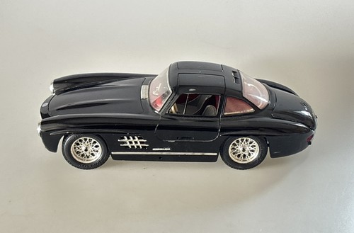 Bburago mercedes benz 300 - mercedes-benz,