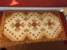 Wandteppich mit kissen - wandteppich,