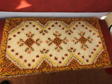 Wandteppich mit Kissen, handgeknüpft, DDR, 80er Jahre