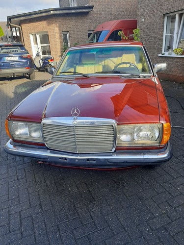Oldtimer mercedes 123 - 123/230, ce