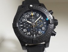 BREITLING Avenger Chrono