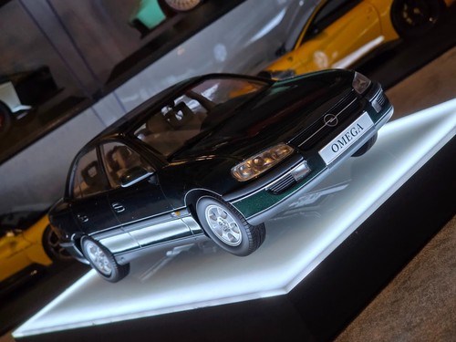 Opel omega 1996 - opel, jungle