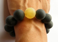 Armband Bracelet Kugeln BÄLLE schwarzer Bernstein Geschenk Dame Neu UNIKAT -