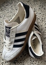 Adidas Universal  VINTAGE UK7