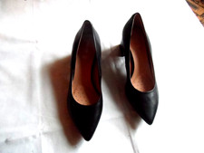 Damenschuhe Spitzlaufende Pumps Geox Gr.38  Schwarz Neuwertig!