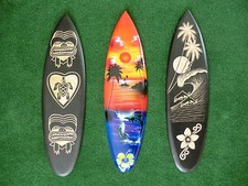 50 cm Surfbrett Surfboard Holz Tiki Hawaii Palmen Schnitzerei Hibiskus Delfin