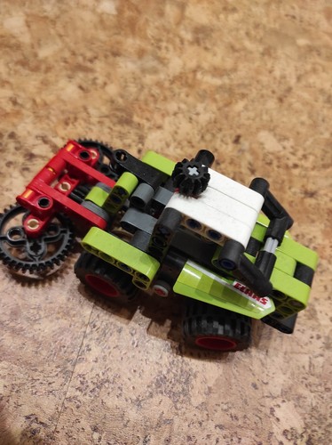 Traktor aus lego technic mini - technic,