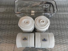 Neuwertige Fleece-Bandagen für Pferde von Busse in silver