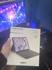 Logitech Combo Touch