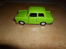 Neu Modell Trabant 601 Trabbi hellgrün Rückzugsmotor aus Vitrine 12,5x5,2x5,2cm