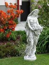 Steinfigur, Statue Blumengruß Mädchen mit Korb, H.117 cm Steinguss Gartenfigur