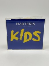 Kids (2 Finger An Den Kopf)