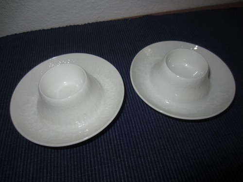 Eierbecher mit schalenablage - eierbecher,