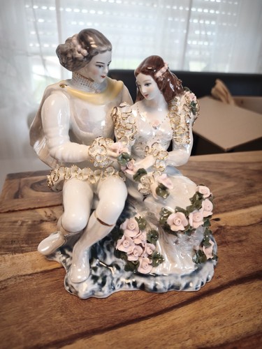 Porzellanfigur liebespaar dame - porzellanfigur,