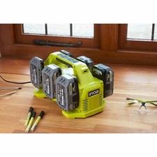 Ryobi 18V ONE+ Ladestation