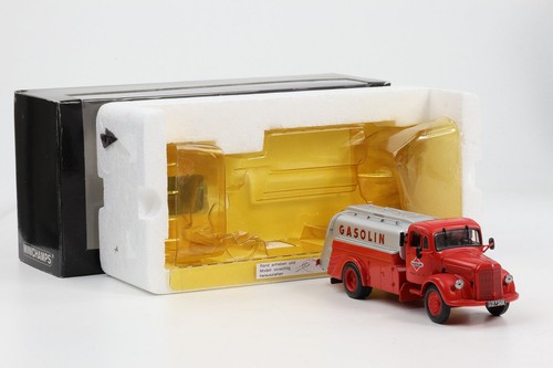 Minichamps mercedes benz - 1:43,