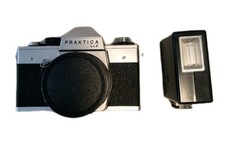 Praktica LLC Kamera mit Blitz