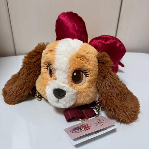 Disney store lady - store, and