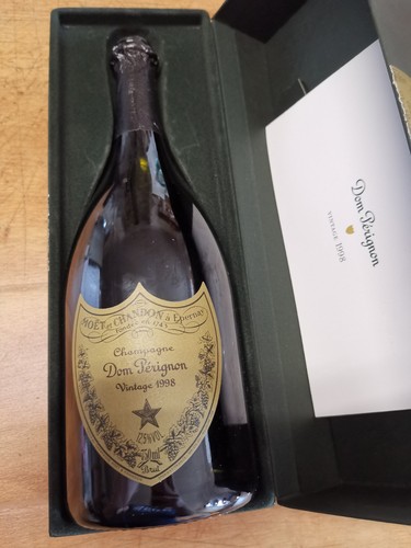 Vintage dom perignon - vintage,