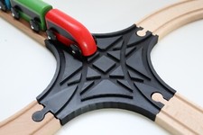 Kreuzweiche (groß) für Brio | IKEA Lillabo | Playtive-Holzeisenbahn